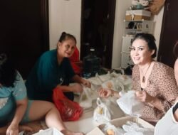 Komunitas PJSI Rela Terjun Memasak Sendiri Untuk Berbagi Takjil Pada Masyarakat Umum