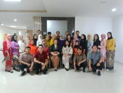 Pimpinan, Direksi dan Karyawan RS Hermina Bogor Peringati Hari Kebaya Nasional 2024