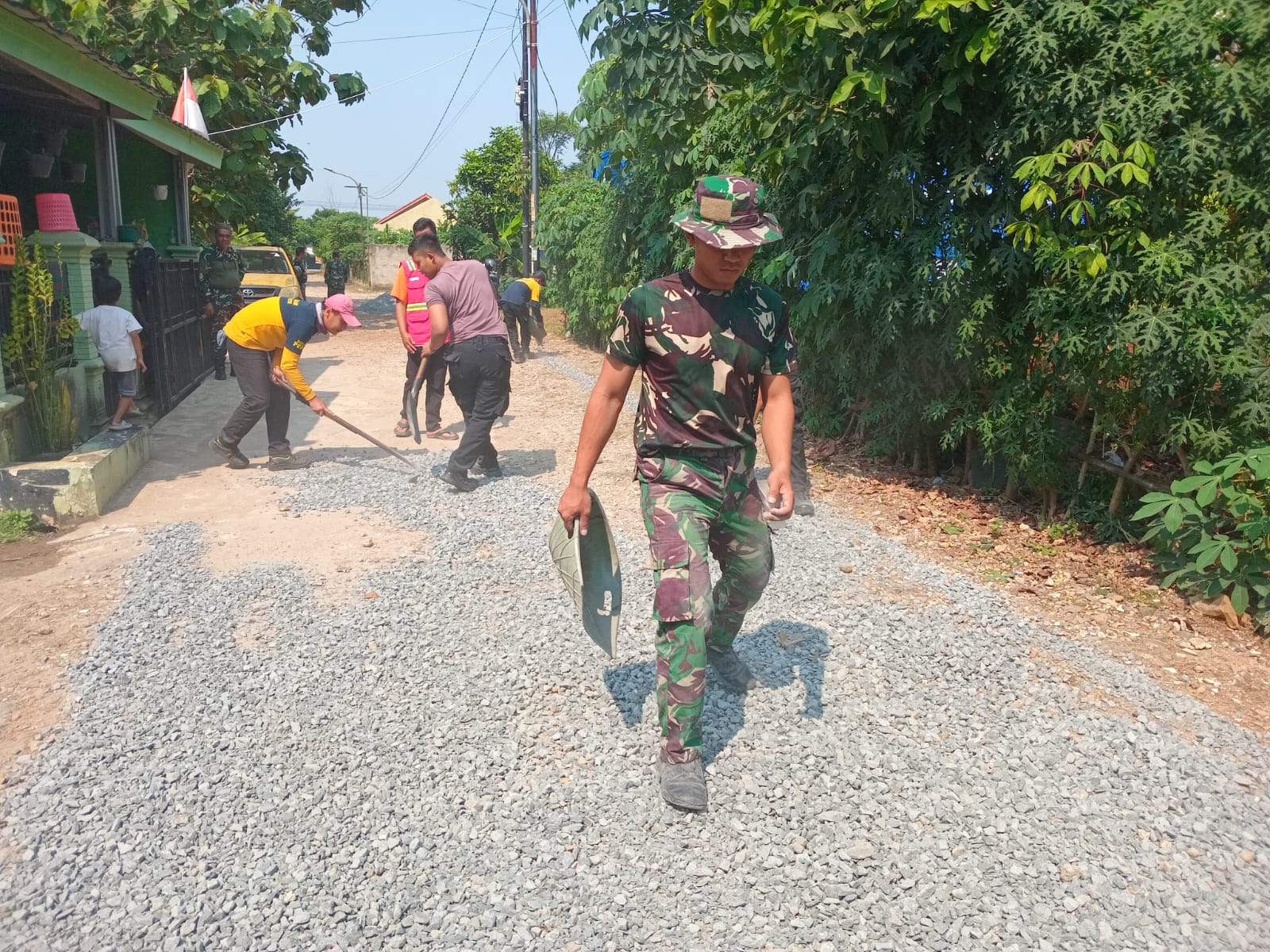 Pekerjaan Fisik TMMD Ke-121 Kodim 0508/Depok Persiapan Pengecoran