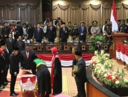 Dandim 0913/PPU Letkol Inf Arfan Affandi Hadiri Pelantikan 25 Anggota DPRD Kabupaten Penajam Paser Utara Periode 2024 – 2029