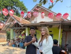 Artis Sinetron Ade Nurul Berikan Support Pegi Setiawan dan Saka Tatal … Ada Apa !?