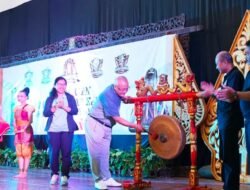 Sesmenpora Gunawan Suswantoro Membuka Kegiatan Tarkam Kemenpora di Balai Budaya Banjarnegara