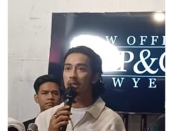 Abidzar Al-Ghifari Layangkan Somasi Terbuka, Bela Kehormatan Umi Pipik