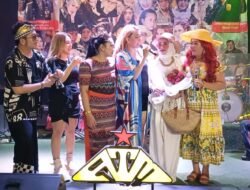 Meriah dan Penuh Warna! Lomba Karaoke Emak-Emak ala Ratu Tari Bikin Hati Hangat