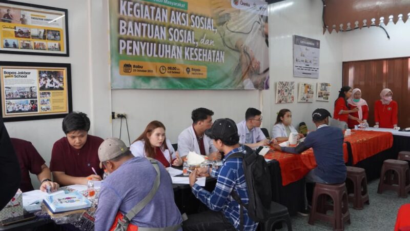 Bapas Prima Peduli Masyarakat: Klien dan Warga Palmerah Nikmati Cek Kesehatan Gratis dan Bantuan Sosial