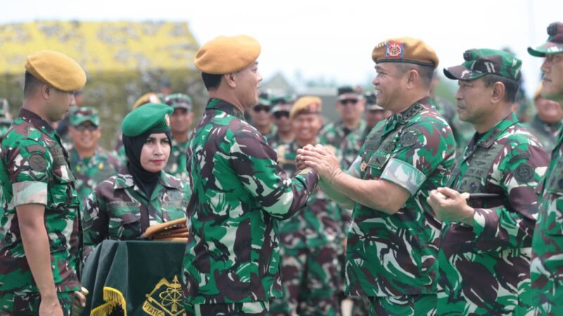 Kasad TNI AD Terima Brevet Master Gunner di Latbakjatrat Arhanud Kebumen