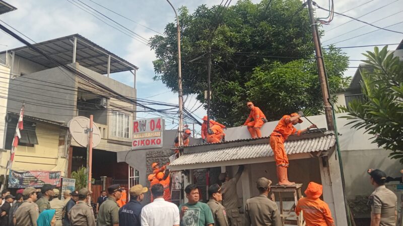 Mendesak Keadilan, Menuntut Urun Rembug terkait Pembongkaran Pos Pantau Cikoko