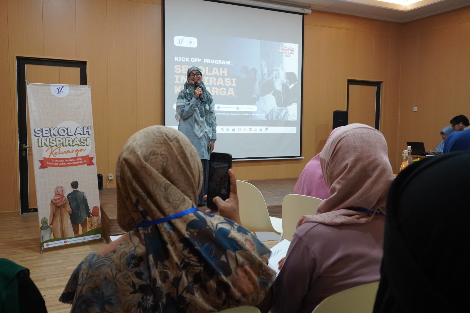 Yasmina Foundation Launching Sekolah Inspirasi Keluarga Batch 1 di Kedung Waringin