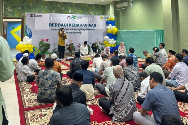 PLN Dekat dengan Rakyat dengan Menghadirkan Kebahagiaan bagi Para Santri