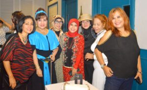 Rina Sosialita Hidupkan Musik 80-an Bareng Oma Rete Rocker