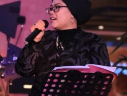 Penyanyi Rock Bandung RiniSu : Tetap Eksis dan Berprestasi di Tengah Peran sebagai Ibu