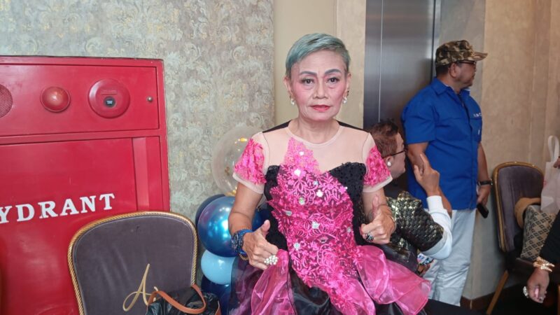 Meriahkan Lomba Nyanyi, Oma Rete Tampil Memukau Sambut Ramadan di Jakarta