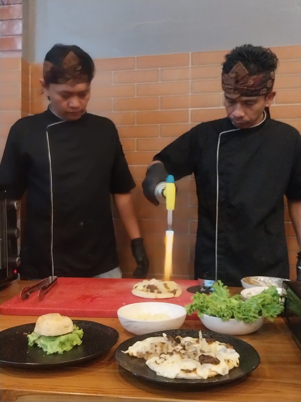 Brisket 6 Jam dan Pizza Rendang, Daya Tarik Ramadan di Kemuning Resto