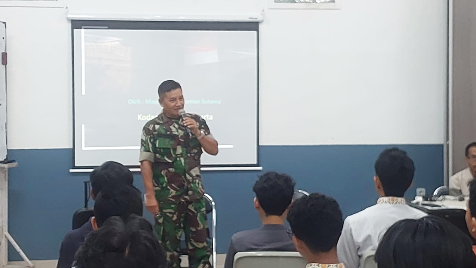 TNI Tanamkan Semangat Nasionalisme kepada Pelajar melalui Program TMMD ke-127