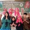 Ketua Umum SK2 Sri Yeyen Disaat Malam Lailatul Qadar Menggelar Buka Puasa dan Santunan Anak Yatim di Yayasan Al Ikhwan dan SK2