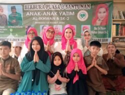 Ketua Umum SK2 Sri Yeyen Disaat Malam Lailatul Qadar Menggelar Buka Puasa dan Santunan Anak Yatim di Yayasan Al Ikhwan dan SK2