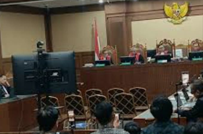 Analisis Pengamat Hukum: Narasi Ferry Irwandi Dinilai Tidak Objektif dalam Kasus Chromebook