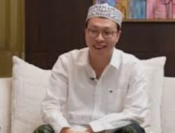 Polemik Sertifikat Mualaf Richard Lee: Klarifikasi, Etika, dan Batas Administrasi Keagamaan