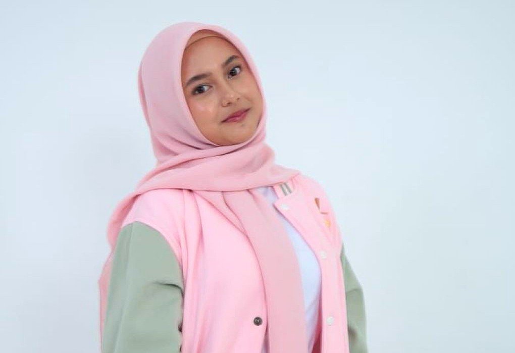 Kamilla Azzahra Tuangkan Kisah Cinta Remaja dalam Single Hate To The Moon