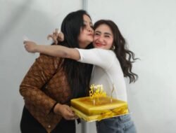 Citra Yunita Rayakan Ulang Tahun ke-47 Secara Sederhana, Kehadiran Dewi Persik Jadi Momen Spesial