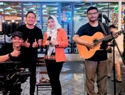 Tantri Kay Meriahkan Malam Mingguan Bersama Jho and Friend, Sukses Hibur Pengunjung Mal di Jakarta