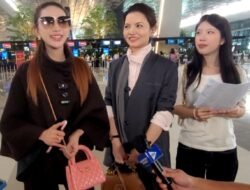 Penyanyi Icha Yang Sukses  Mendunia Internasional, Berangkat ke China untuk Rekaman Lagu Mandarin 