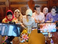 Wiwiet Tatung di Usia 74 Tahun